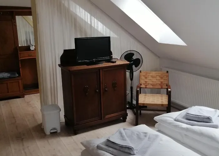 Bretthaeusl * Glashutte (Saxony)